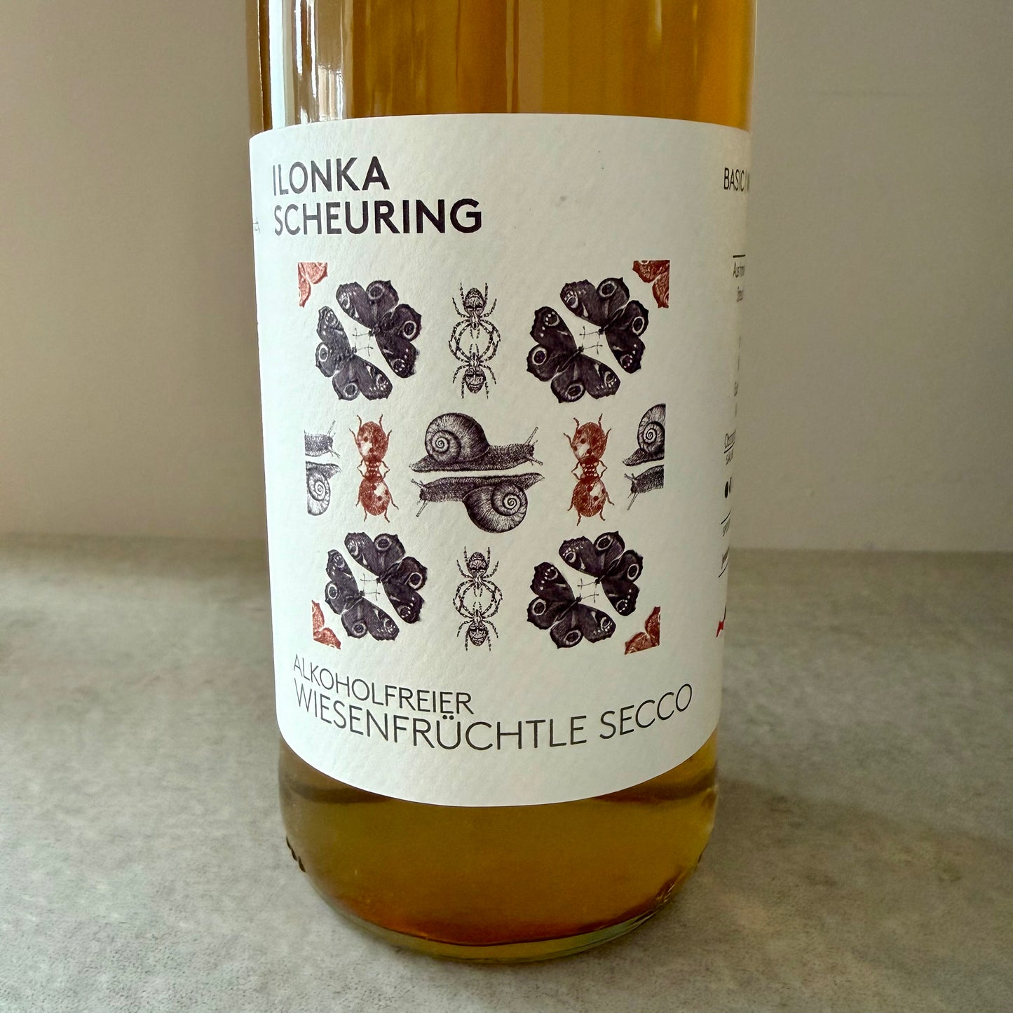 Ilonka Scheuring Alkoholfreier Wiesenfrüchtle Secco